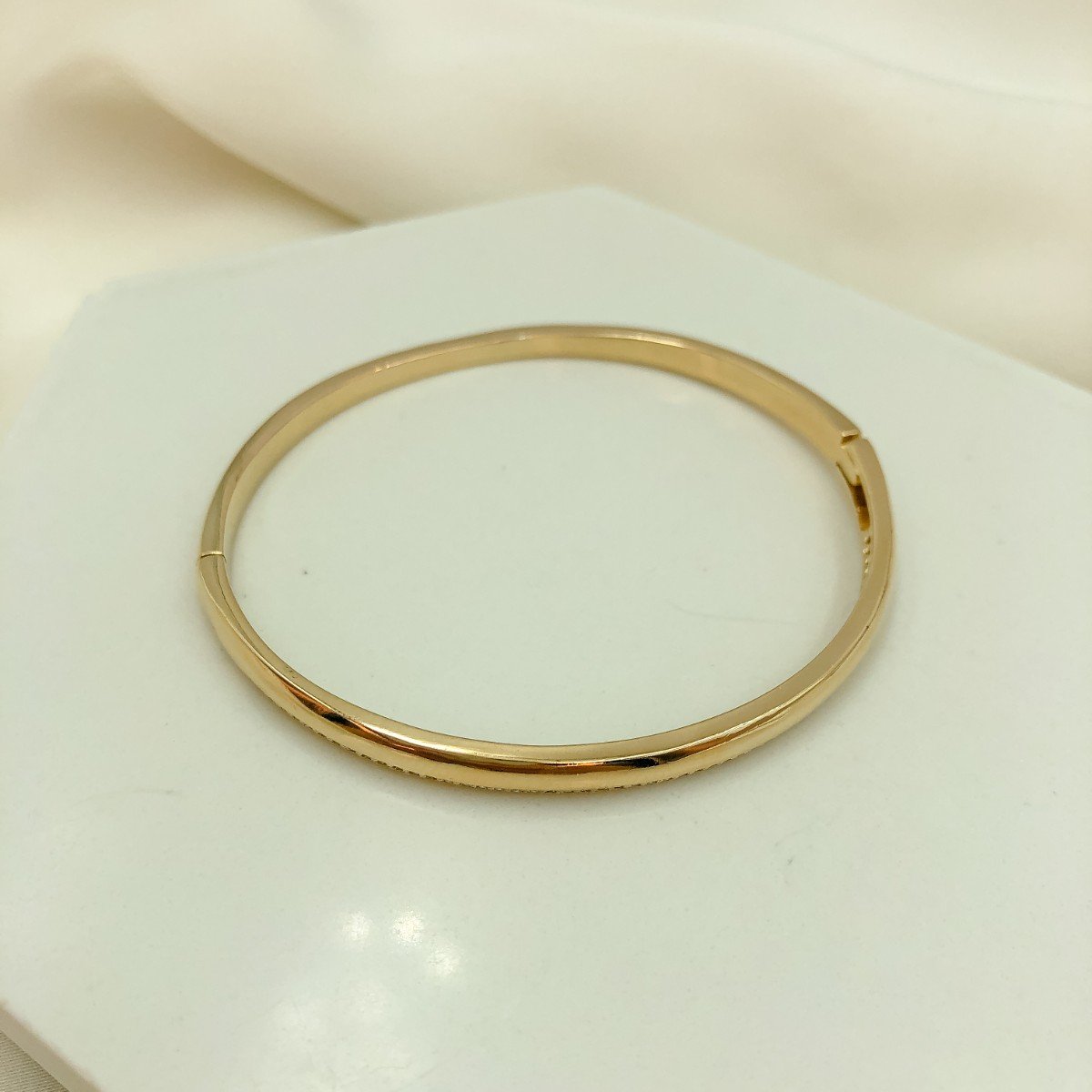 Bracelete Filete Cravejado em Zircônia Cristal Banhado em Ouro 18k