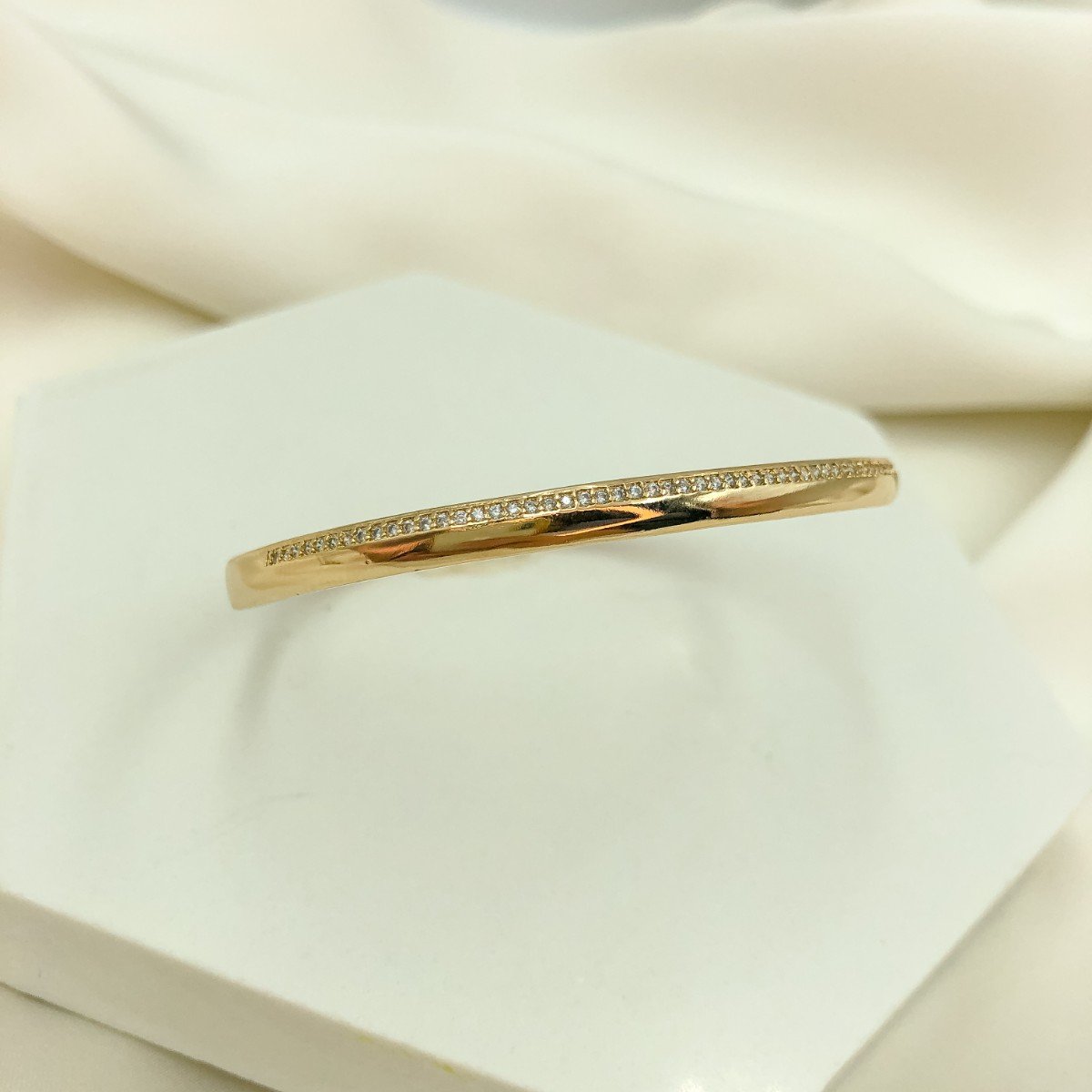 Bracelete Filete Cravejado em Zircônia Cristal Banhado em Ouro 18k