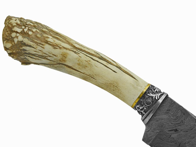 Adelar Filippon faca bowie para colecionador forjada em aço damasco. Empunhadura em chifre de cervo, 32 cm