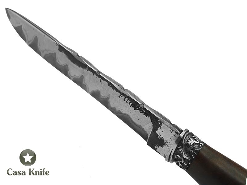 Adelar Filippon faca Brüt Forge para colecionador, forjada em aço san mai. Empunhadura em Spalted rádica de embuia estabilizada, 25 cm