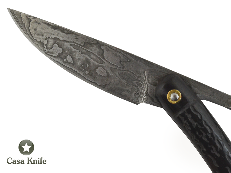 Canivete Friction Folder para colecionador em Aço Damasco. Empunhadura em Chifre de Boi Escalavrado, 22 cm