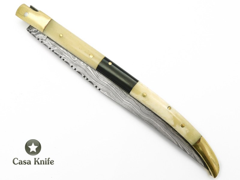 Canivete gigante estilo laguiole em aço damasco com empunhadura em chifre de búfalo e osso de camelo 39 cm