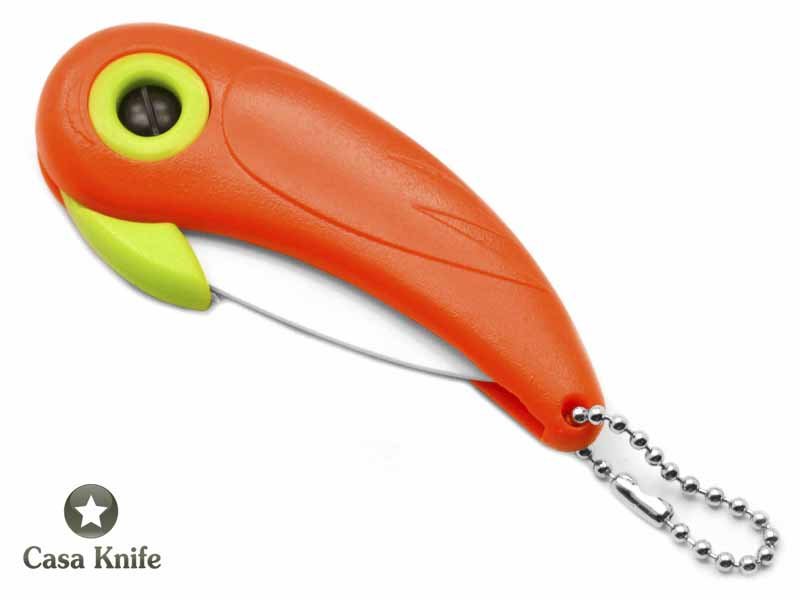 Canivete para descascar frutas com lâmina em cerâmica e empunhadura em PVC.