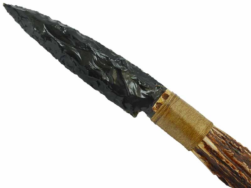 Faca para colecionador em Obsidiana com empunhadura em Chifre de Cervo, 40 cm