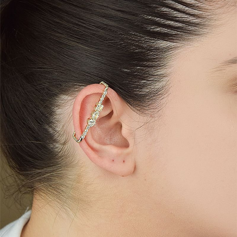 Piercing fake de orelha retangular folheado a ouro 18k