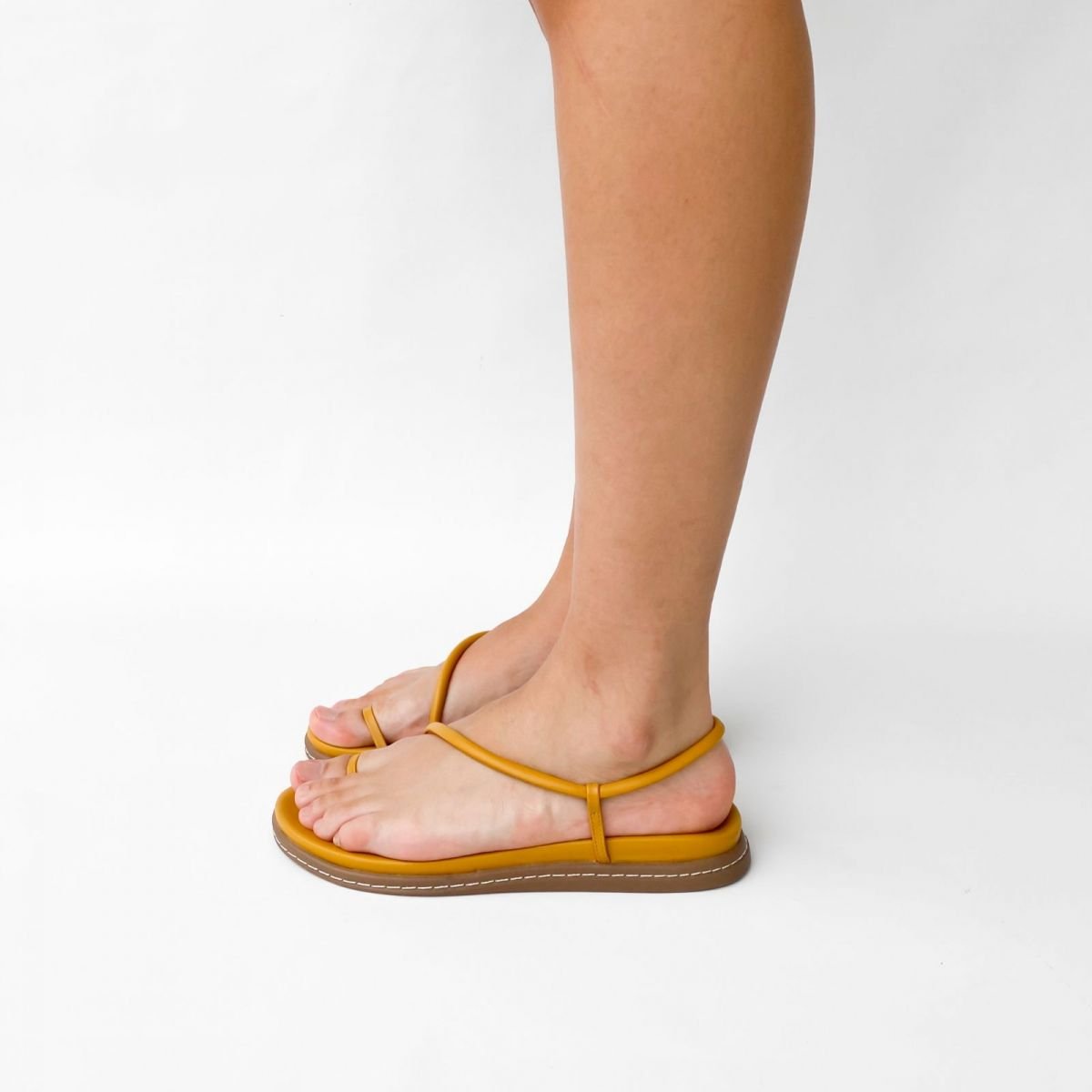 Sandália rasteira anatômica Elis - Amarelo